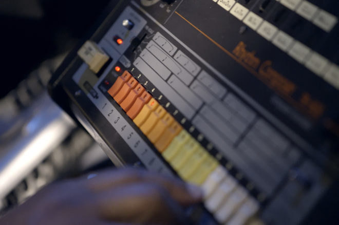 Izašao je dokumentarac o legendarnoj 808 ritam mašini