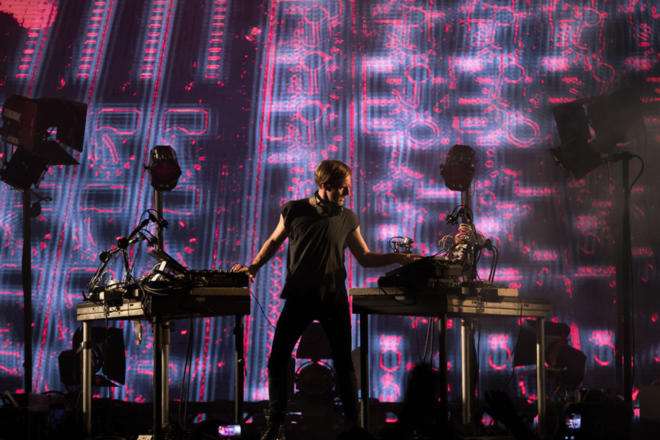 Richie Hawtin o svom live setu: "Morate vidjeti tu ljudsku formu koja se miče i izvija!"