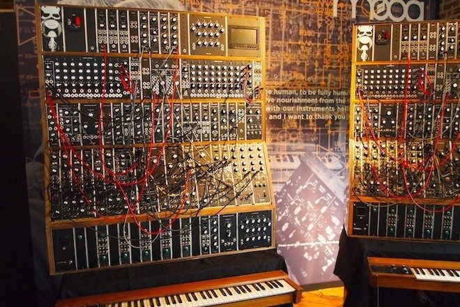 Posljednji ikad Emerson Moog Modular system upravo je u izradi i bit će prodan za vrtoglavu cifru