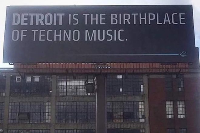 Jumbo plakat usred Detroita upozorava vozače na povijesnu ulogu grada u stvaranju techno glazbe