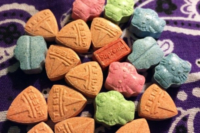 Irski šetač psa pronašao paket MDMA od €100,000