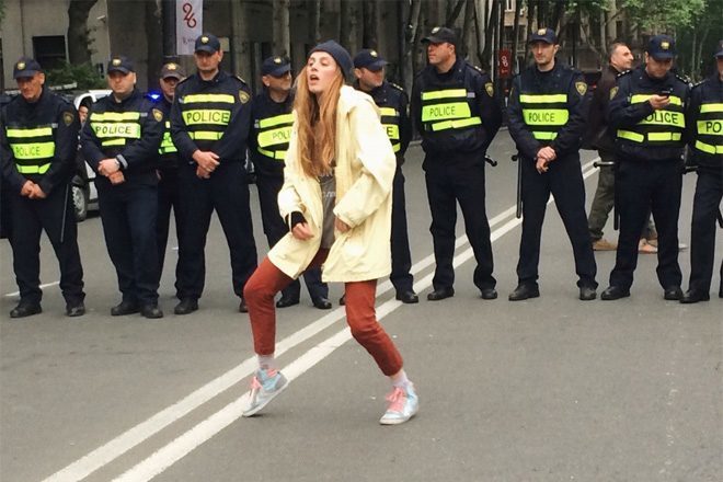 Gruzijski ministar se ispričao zbog provedenih racija te istražuje policijsku brutalnost